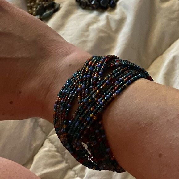 Gorgeous Multicolored Glass Bead Bracelet - Picture 4 of 8